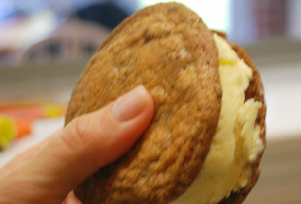 ice cream sandwich